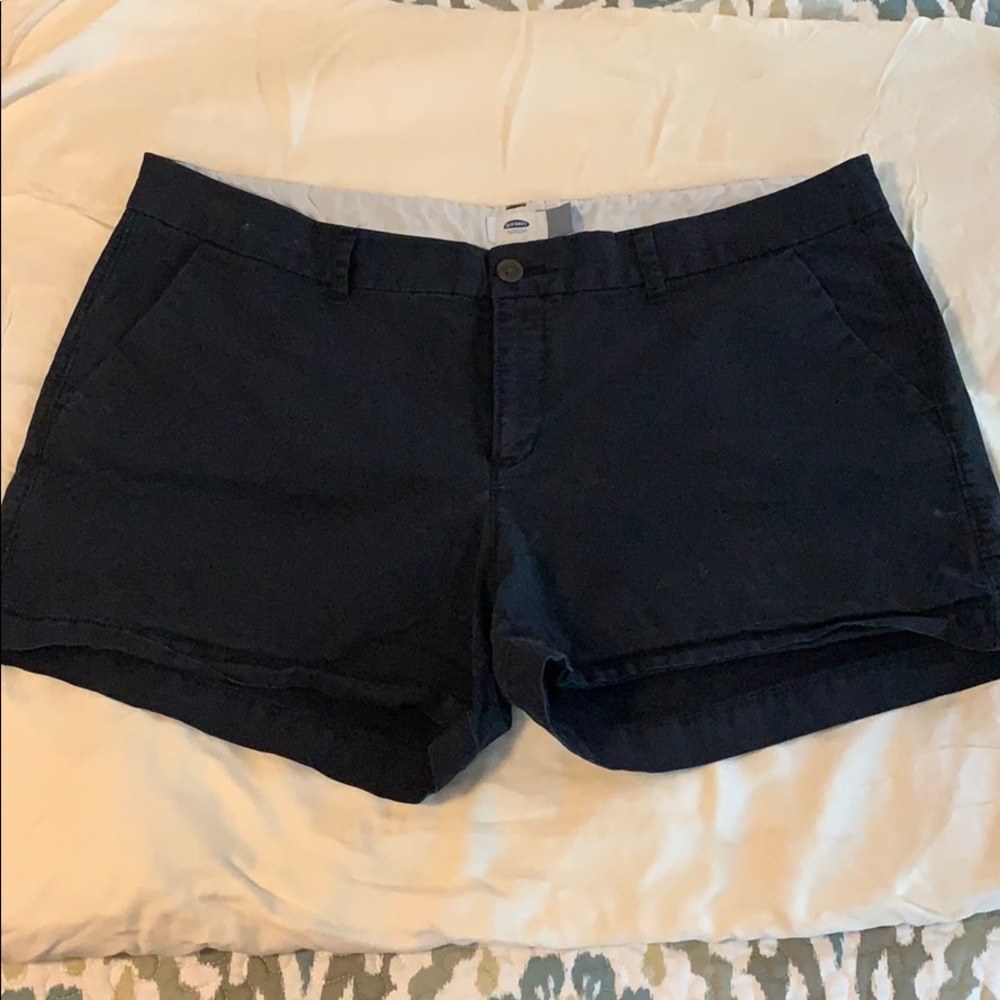 Old Navy Black Shorts Size 16